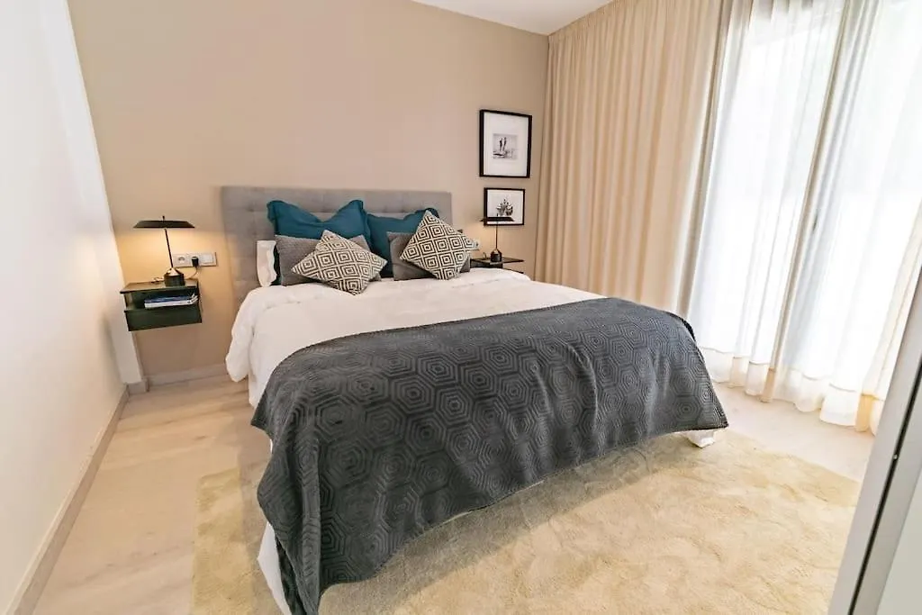 Villa La Sala Puerto Banus Marbella 0*,  España